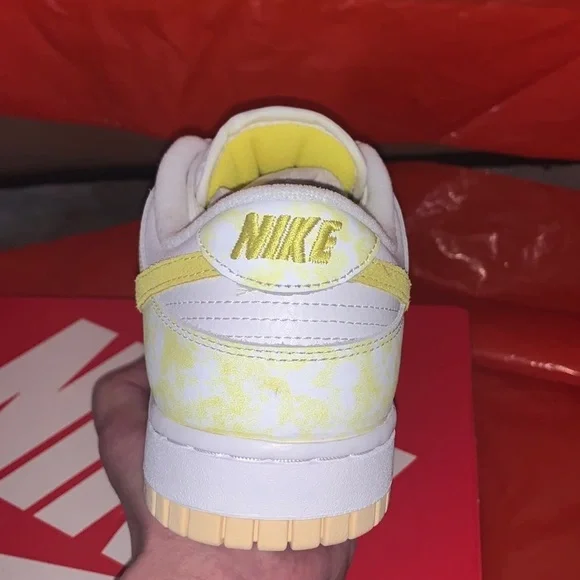 Womens Nike Dunk Low OG Yellow Strike / Yellow Strike 8W / 6.5M DM9467-700 - Picture 2 of 4